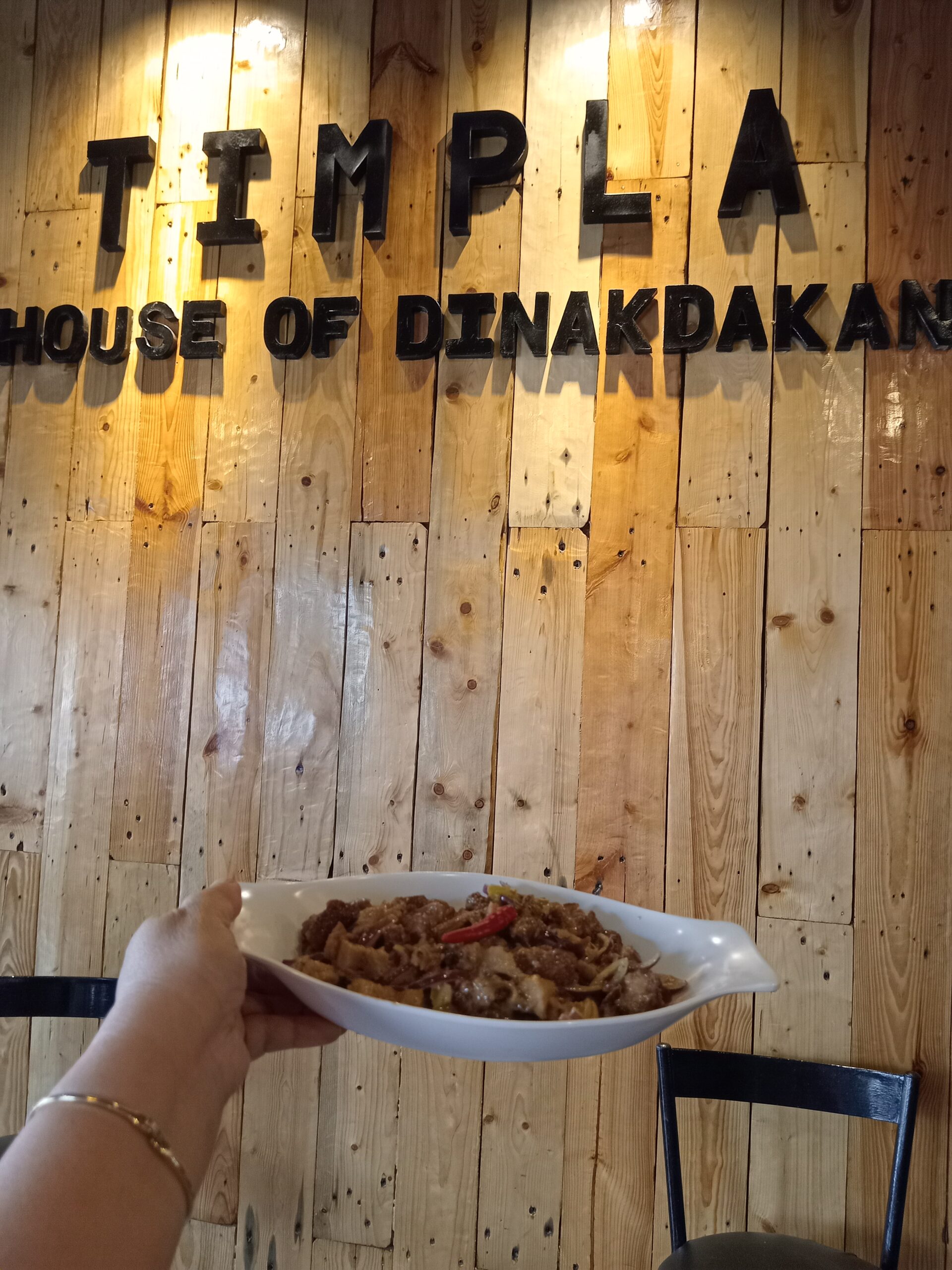 Timpla Manila the House of Dinakdakan